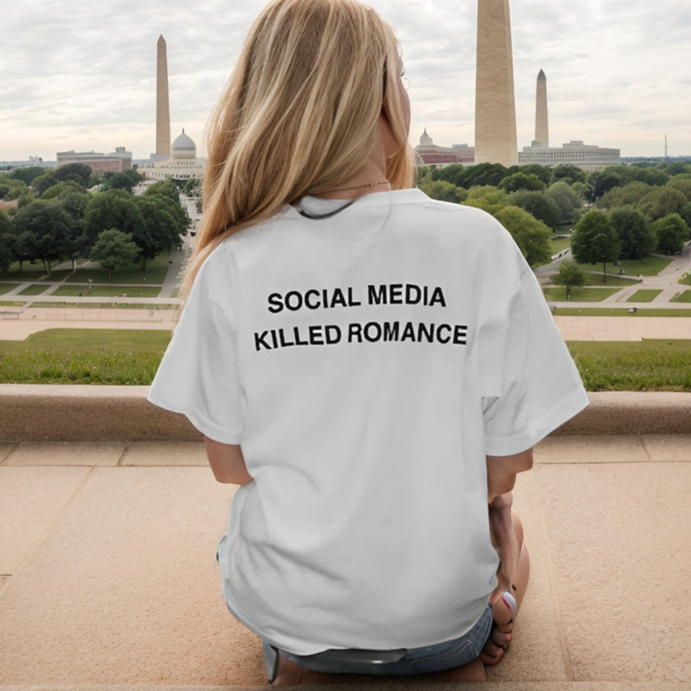 SOCIAL MEDIA KILLED ROMANCE T-SHIRT