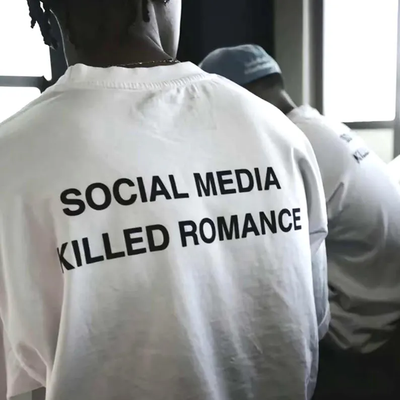 SOCIAL MEDIA KILLED ROMANCE T-SHIRT